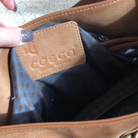 Tan boutique crossbody - Picture 4 of 5